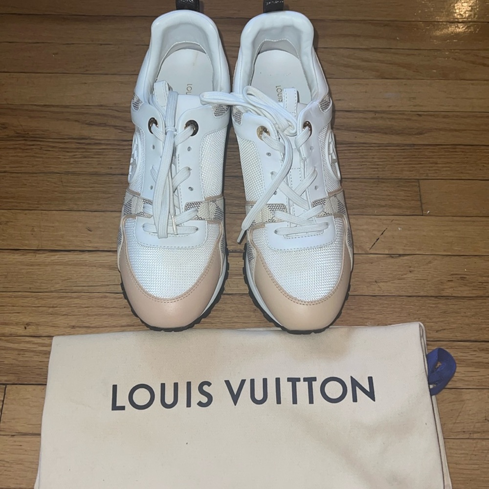Brand new Louis Vuitton sneakers. Size 37.